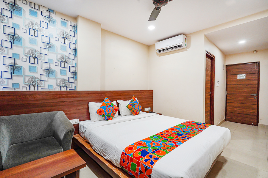 Fabhotel Rove Inn And Suites,,3 star