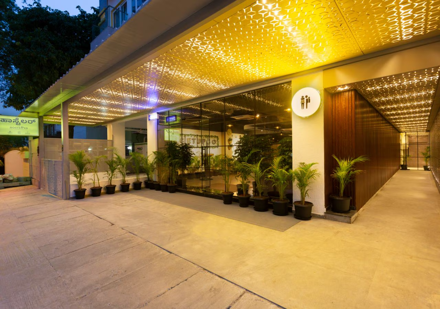 the hosteller bangalore indiranagar
