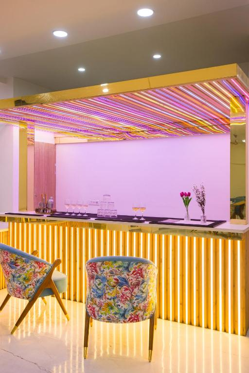 Alaya Stays Miyabi Suites, Golf Course Road,Dlf Phase 1,4 star