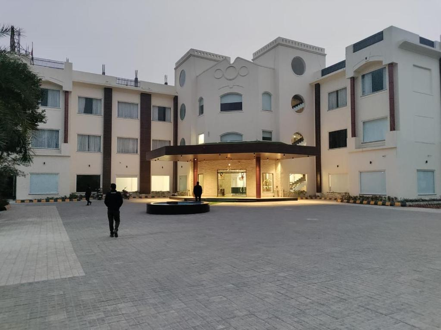 Kaara Gurgaon,,3 star