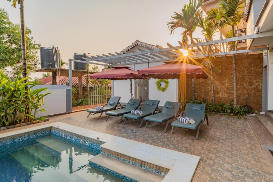 alaya stay gracias bleu retreat with sea views and restro close to ashvem beach