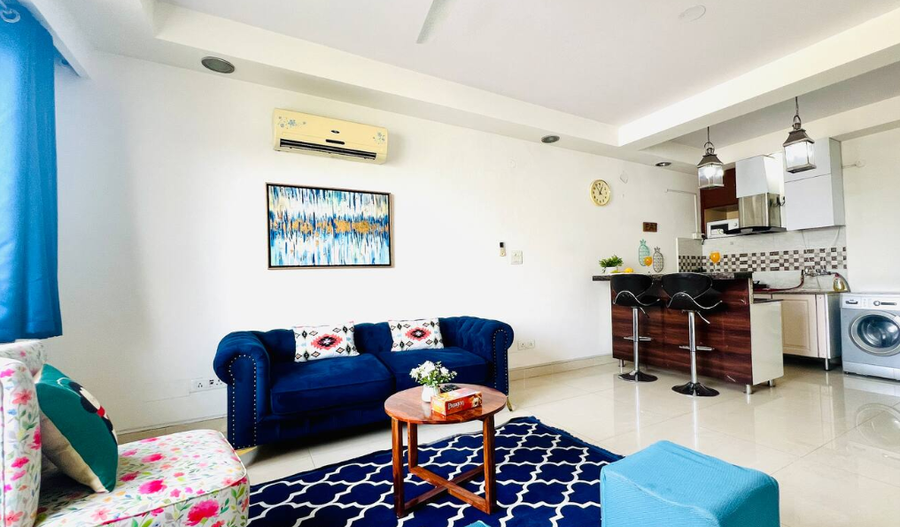 Bluo 1Bhk Defence Colony Market - Lift, Balcony,Defence Colony,3 star
