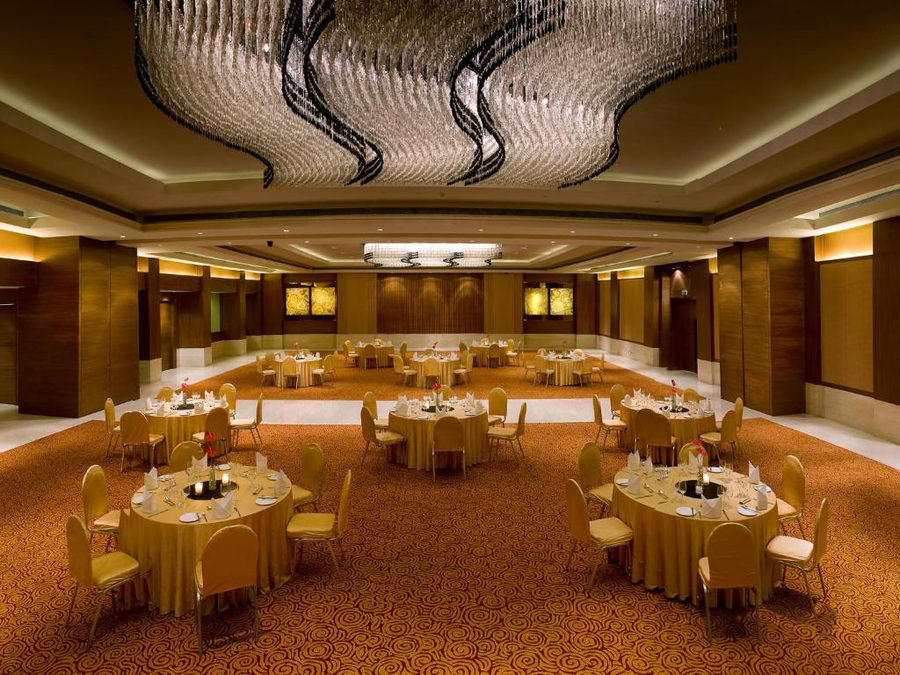 The Lalit New Delhi,Barakhamba Road,5 star