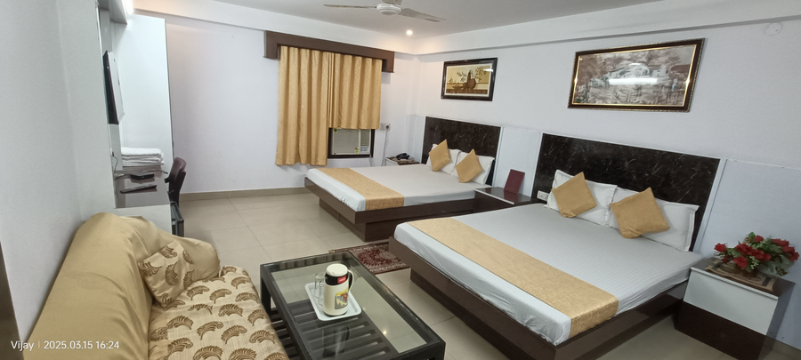 hotel su shree continental dx