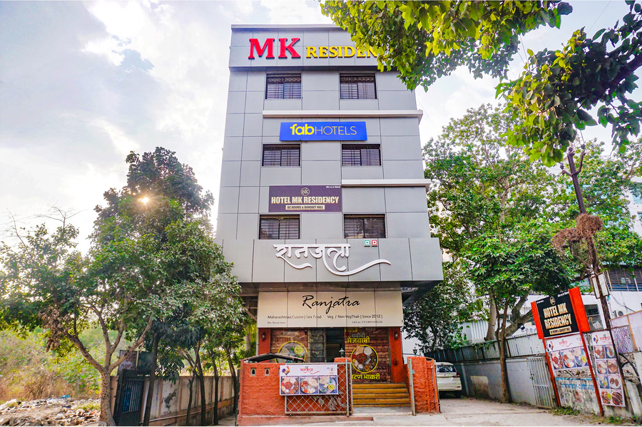 Fabhotel Phoenix Inn,VADGAON,3 star