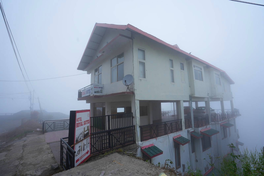 royal suites kasuali