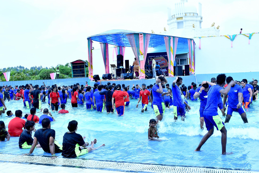 Wonder World Water Park & Resort,,3 star