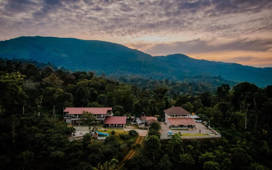 The Odyssey,Madikeri>>Kakabe,3 star
