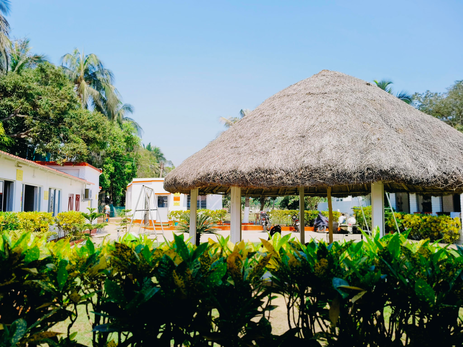 sands courtyard