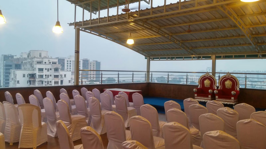 hotel shreeji vatika airport road