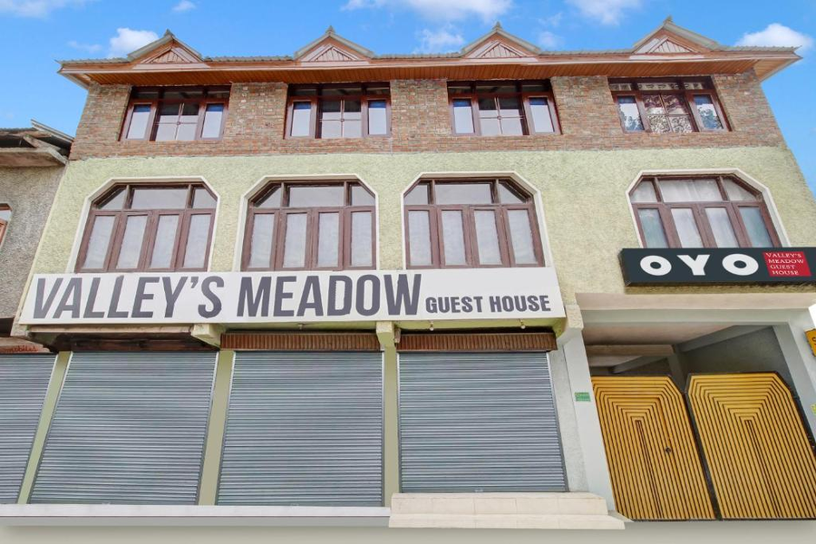 Super Collection O Airport Road Solina,Srinagar|Badgam,3 star
