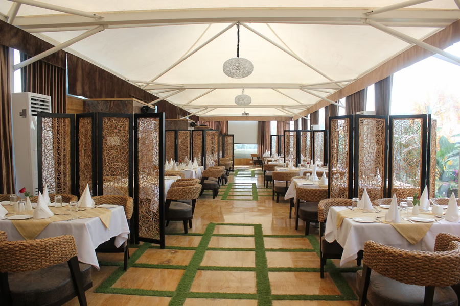 The Prabha International,Lashkar,3 star