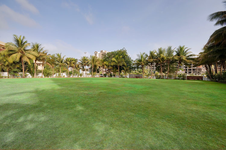 hotel shreeji vatika airport road