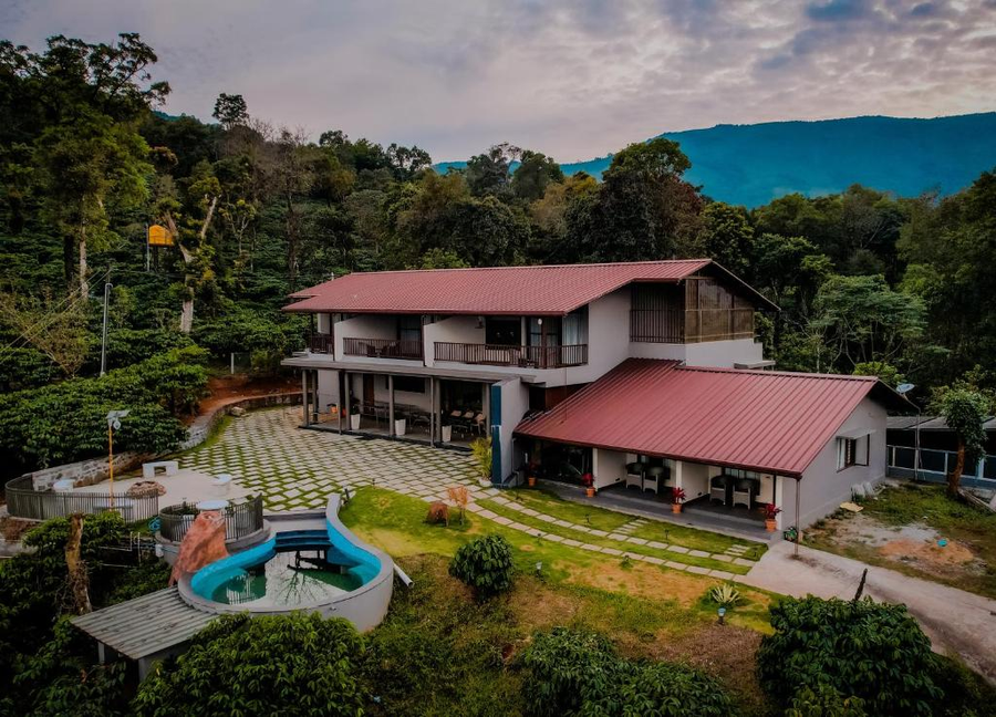 The Odyssey,Madikeri>>Kakabe,3 star