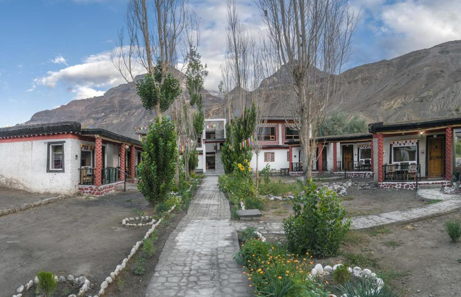 echor mud huts tabo spiti valley