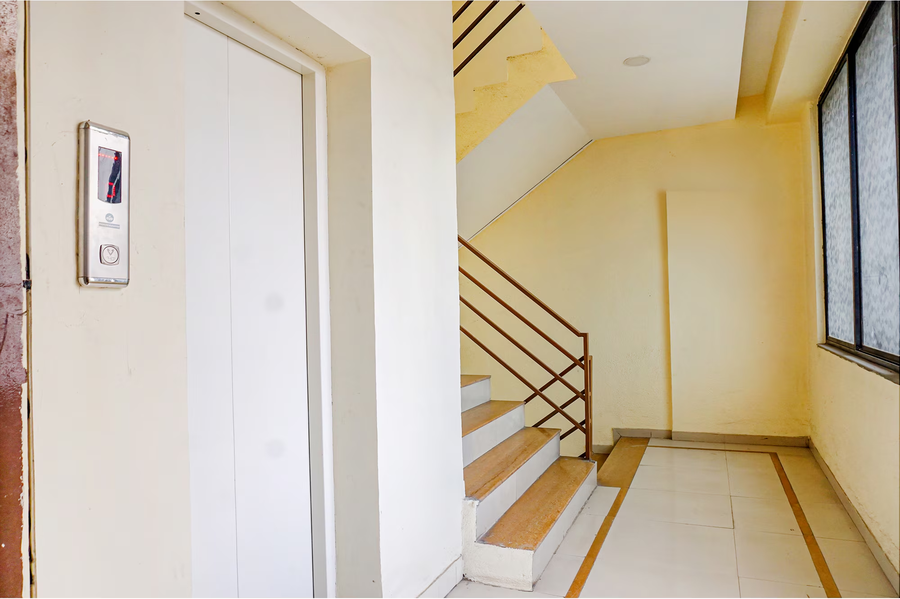Fabhotel Phoenix Inn,VADGAON,3 star