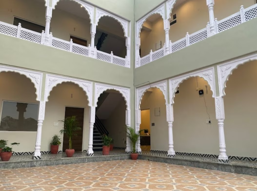 The Sawai Heritage,,3 star