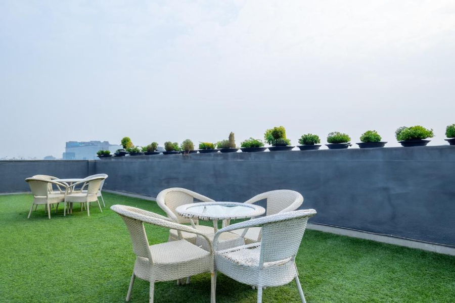Housr 46 M2k Corp Near Park Hospital Sector 46,,3 star