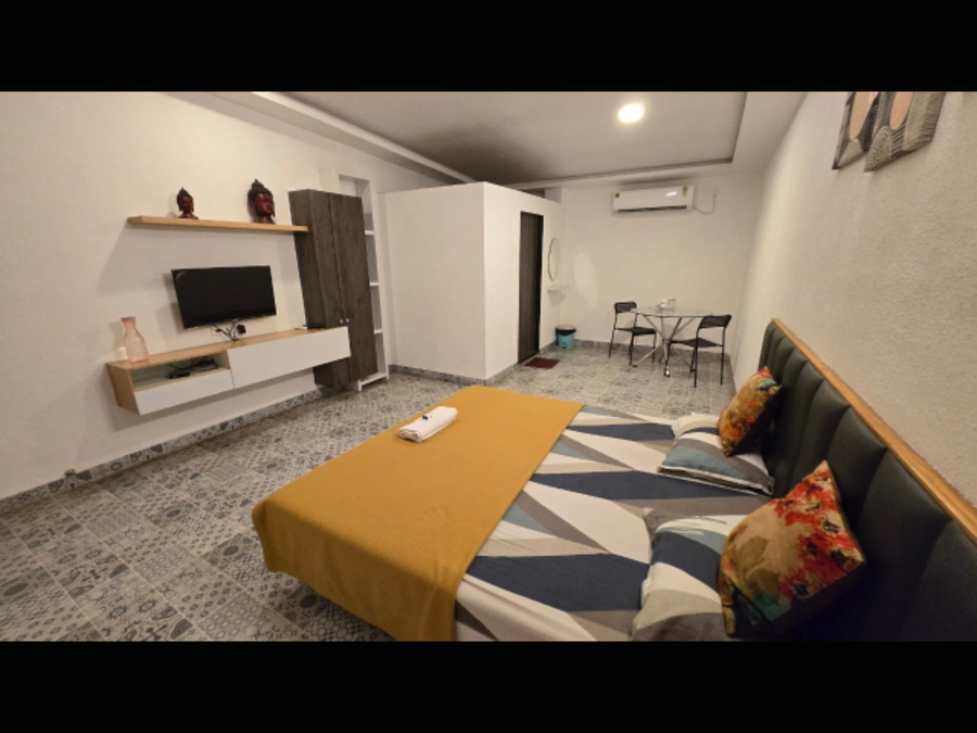 Shree Bharadi Home Stay,Kihim,3 star