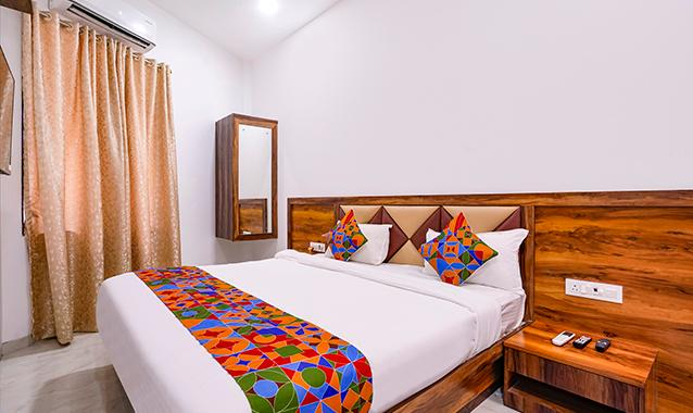 Fabhotel Elvis International,,3 star