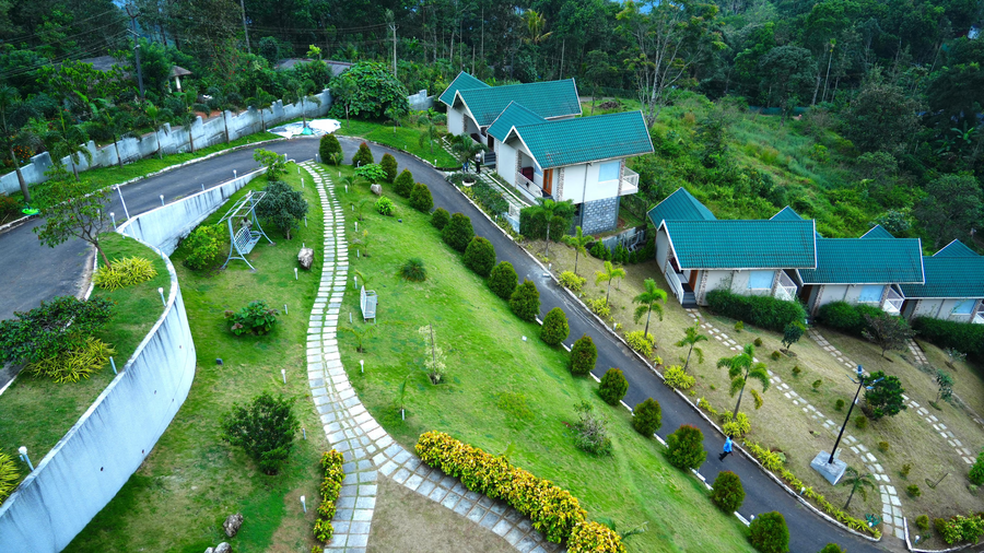 aveda munnar mountains and mist