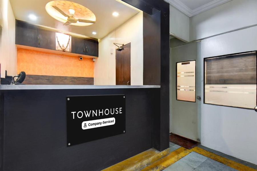 townhouse balewadi stadium pune formerly hotel sarovar