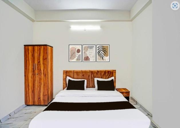 Hotel 7 Solitaires, Kalyanpur, Kanpur,3 star
