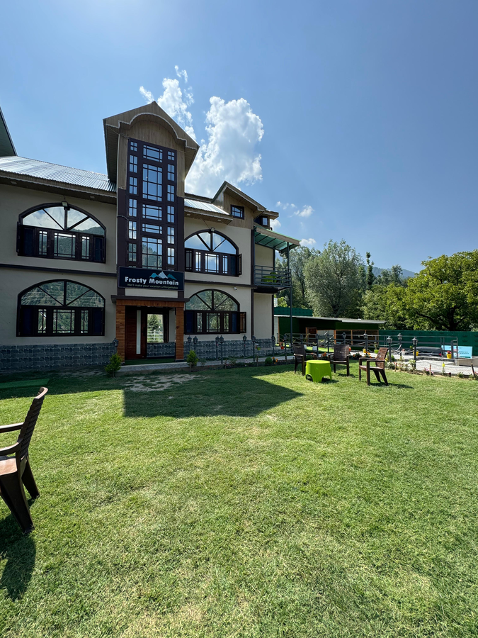 frosty mountain resort