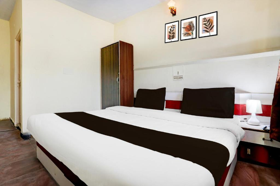 Collection O Lashkar Gwalior Formerly Hotel Banjara,Oyo 16947 Hotel Banjara Is Perfectly Located For Both Business And Leisure Guests In Gwalior. Both B,4 star