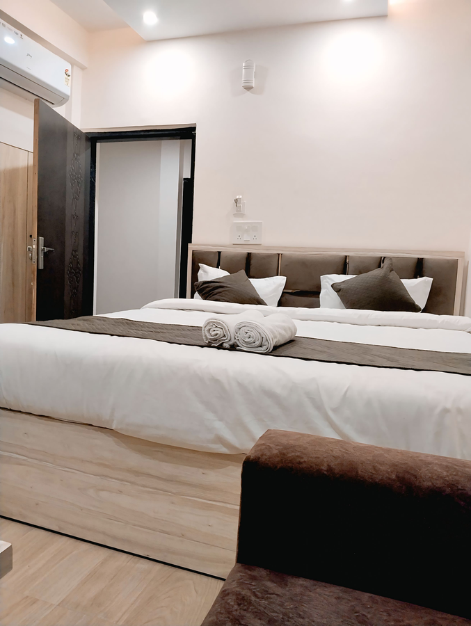 Hotel Abhinandan,,3 star