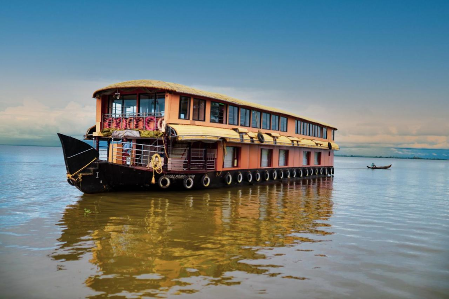 Jct Houseboat, Alleppey,,5 star