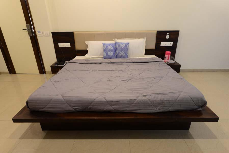 Hotel Manila,Kalupur>>Ahmedabad,2 star