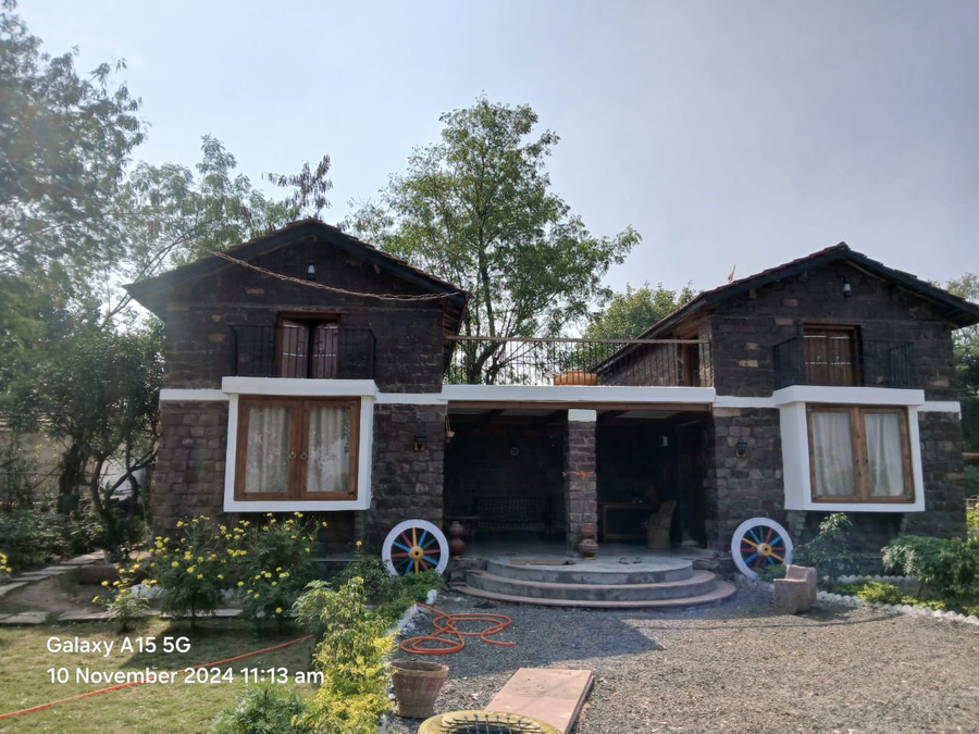 Twins Villa View Home Stay 02,,2 star