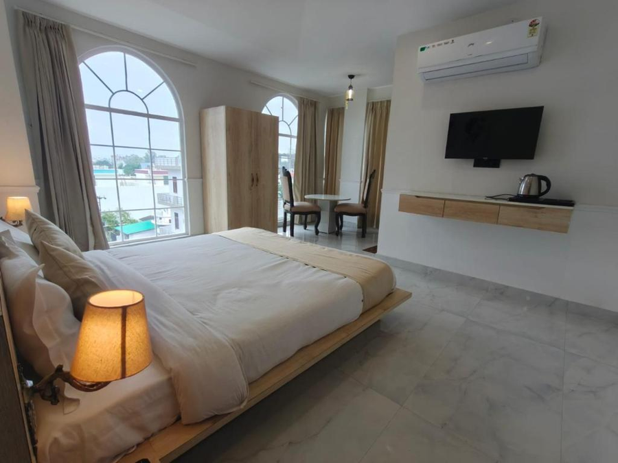 hotel yj manor