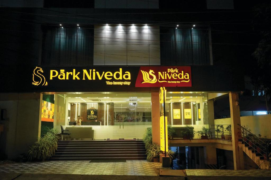 Park Niveda,Benz Circle,3 star