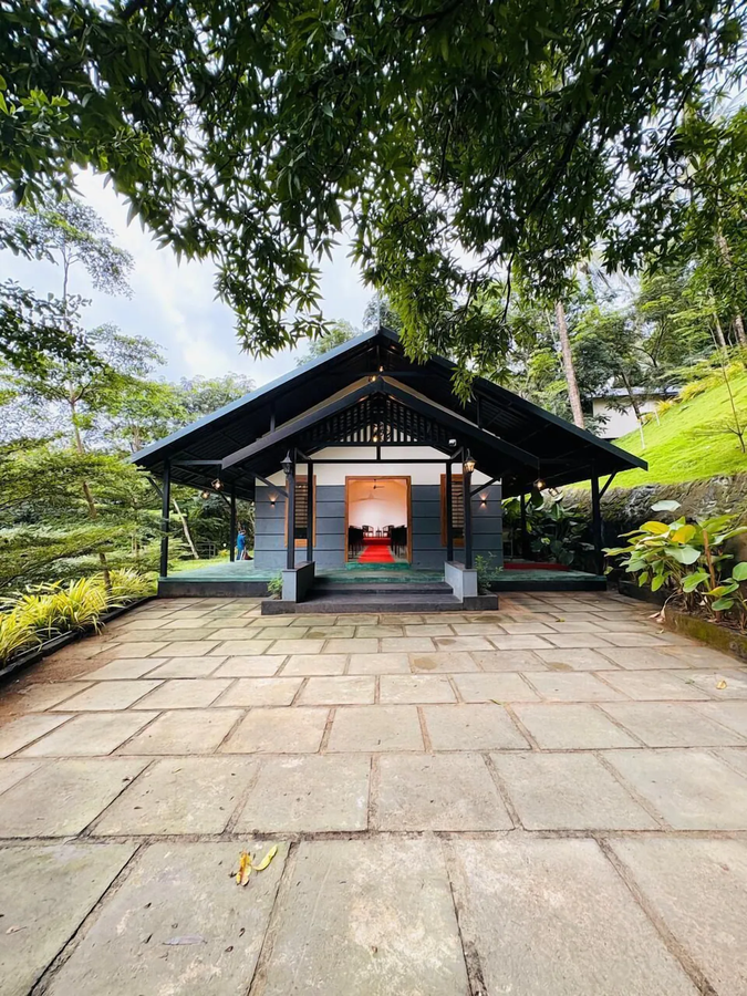 vayalada garden resort