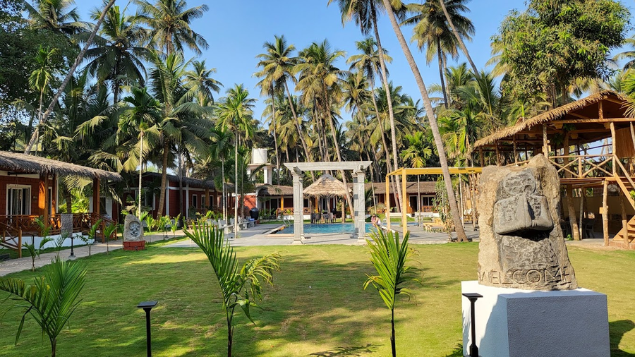 Amaara By The Sea,Diveagar Beach,4 star