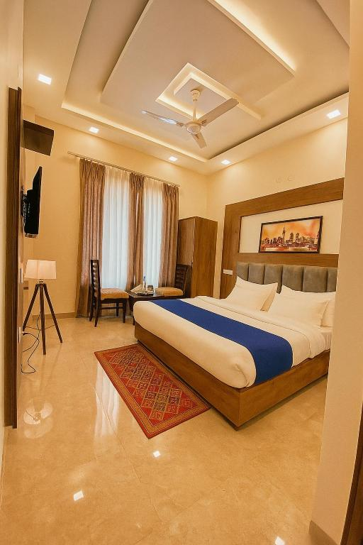 hotel woodlark