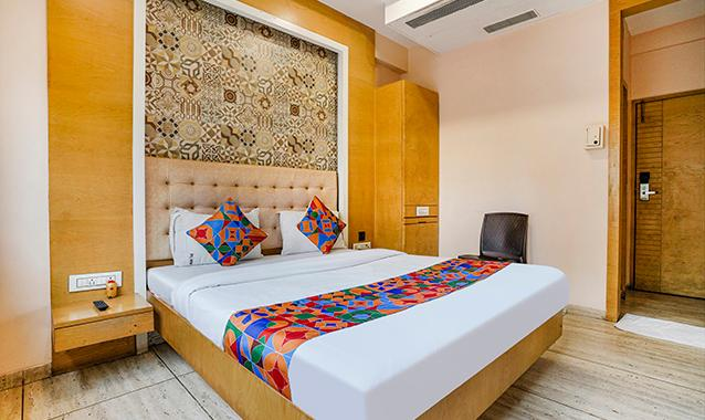hotel neelkamal