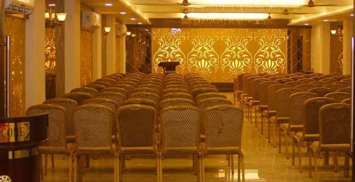 The Prabha International,Lashkar,3 star