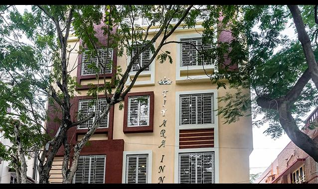 fabhotel prime tiyara inn