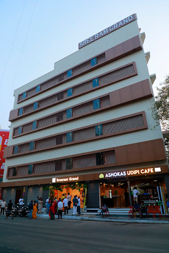 Sreeram Grand,Tata Nagar,3 star