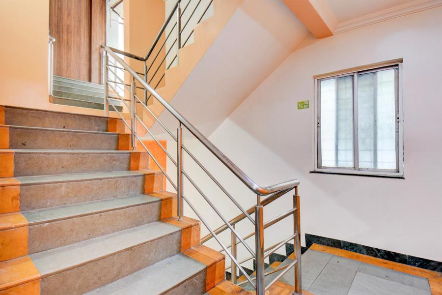 townhouse balewadi stadium pune formerly hotel sarovar