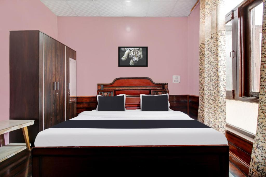 super collection o airport road solina