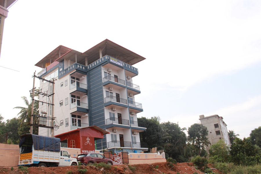 Golden Ib's Gokarna,Om Beach Road,2 star