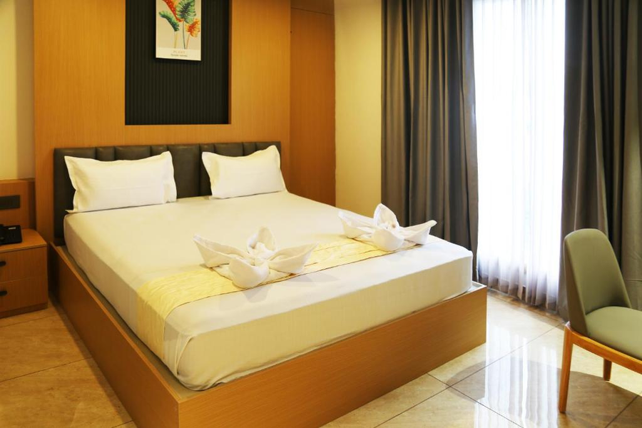 roots luxury suits and banquets