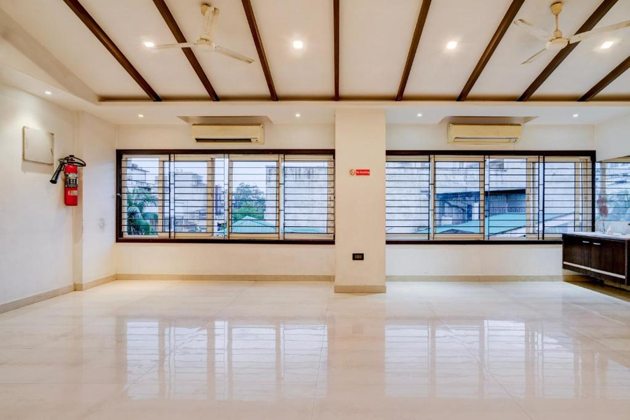 Super Townhouse Guwahati Railway Station Formerly Niharika Guest House,,4 star