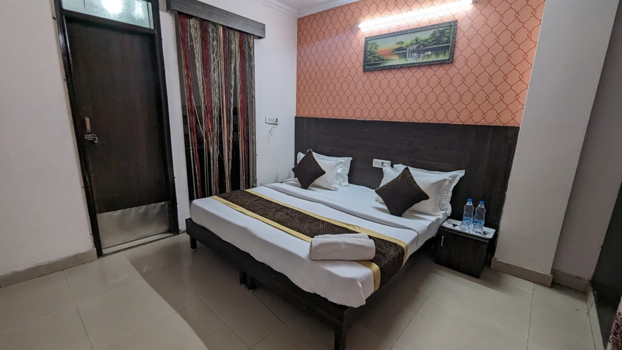 Hotel The Nines,,3 star
