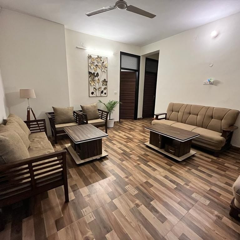 Hadley Inn (Hotel In Kasauli),,3 star