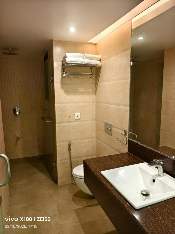 Hotel Dakshin Grandeur,Belapur Cbd, Navi Mumbai,2 star